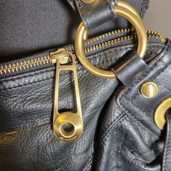 B MAKOWSKY BLACK PEBBLED LEATHER SATCHEL WITH GOLD CHUNKY HARDWARE - Picture 9 of 10